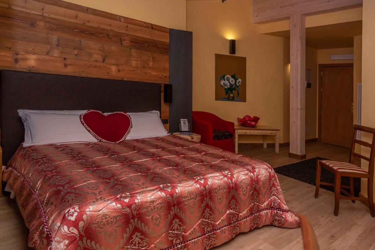 Hotel Chaberton Чезана-Торинезе Экстерьер фото