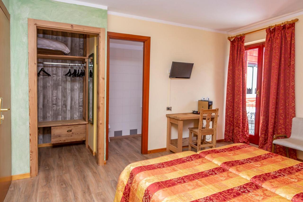 Hotel Chaberton Чезана-Торинезе Экстерьер фото