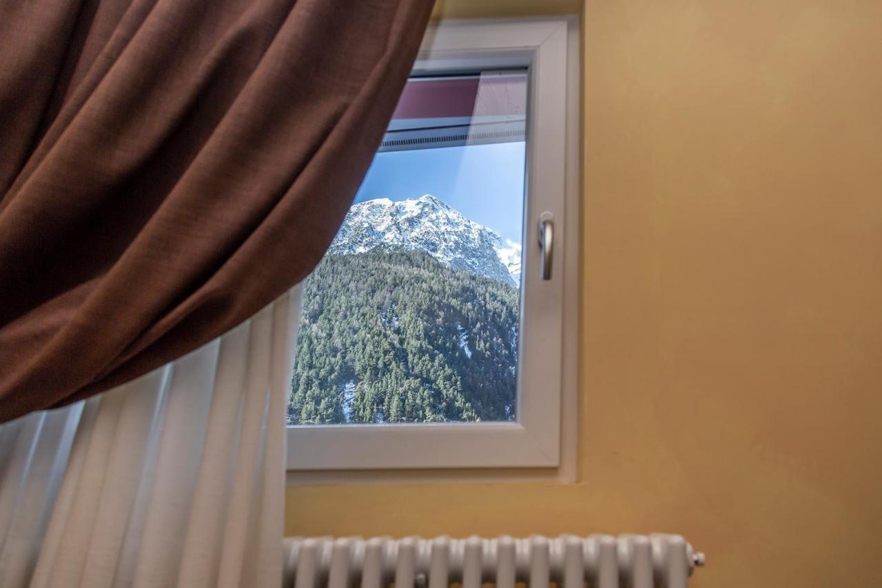 Hotel Chaberton Чезана-Торинезе Экстерьер фото